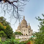 Montmartre L Close To Sacre-Coeur & Rue Des Abbesses
